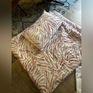 Juicy Couture Blush and Cream Queen Comforter with 1 pillow sham